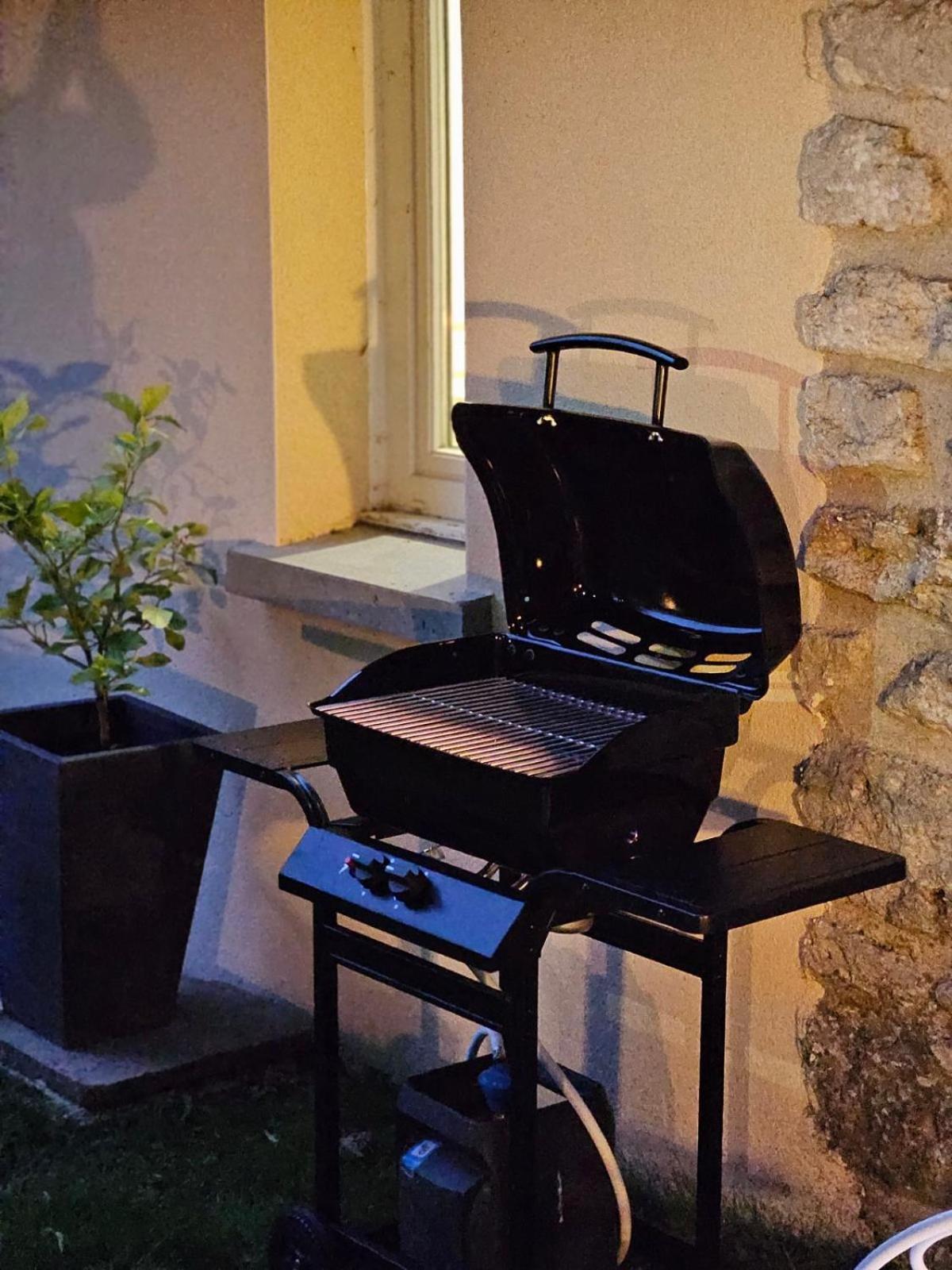 Le Relais Des Clefs - Au Calme Du Gatinais - Escapade A Deux - Terrasse Privee - Wifi - Offre Romantique Sur Demande Valpuiseaux Buitenkant foto